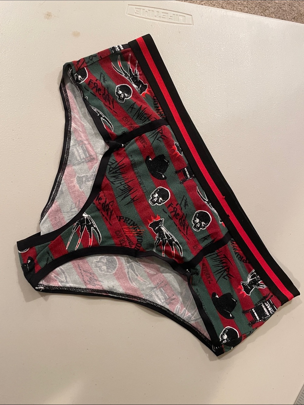 5x torrid Black & Red Hocus Pocus, Beetlejuice & Horror Print Panty Set P7 - Picture 4 of 9